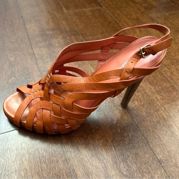 Via Spiga Orange Leather Strappy Heels, Low Platform, Size 9.5 - Picture 7 of 16